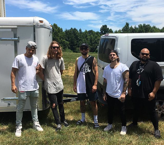 We&rsquo;re on our way to California. TELL US YOUR FAVORITE SAVAGE HANDS SONG AND WHY. WE WANNA TALK ABOUT IT