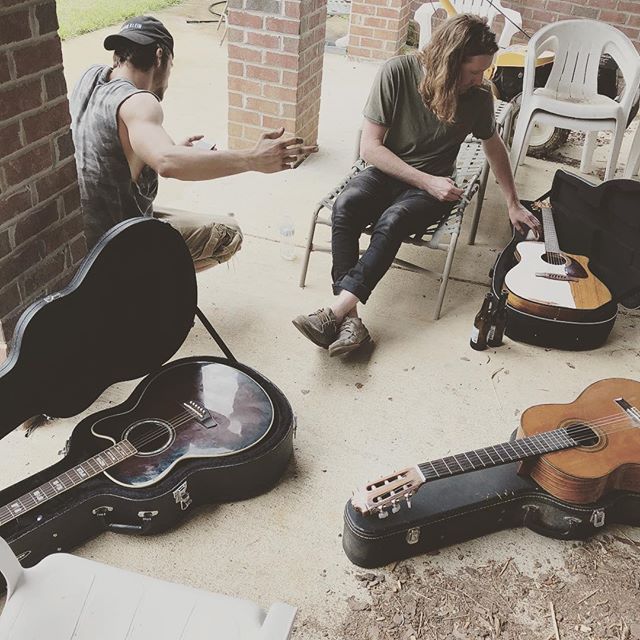 Working on some soft stuff. COMMENT IF YOU WANNA HEAR SOMETHING SLIGHT #sharptonerecords #savagehands #barelyalive